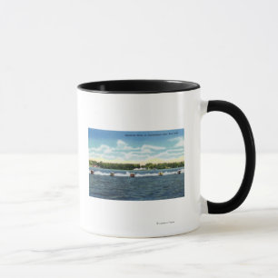 Caneca Raças da lancha no lago