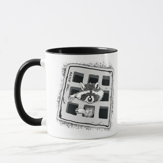 Caneca Raccoon preso na ilustração da Grate (Esquerda)