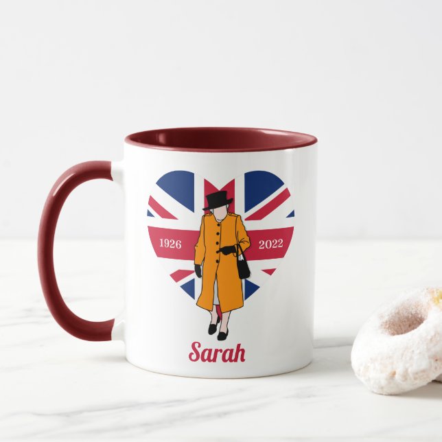 Caneca Rainha Elisabeth II Reino Unido Rainha dos Coraçõe (Com Donut)