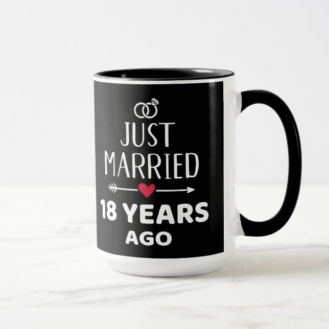 Caneca Recem casados 18 anos atrás 18º aniversário de cas (Direita)
