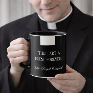 Caneca Religioso do Colar Negra do Padre Católico