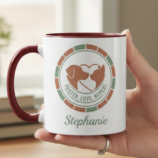 Caneca Repetir Amor Acolhedor Resgate de Cães e Gatos Adv (Foster Love Repeat dog and cat mug — sweet holiday gift idea for dedicated rescue animal advocates.)