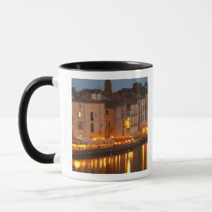 Caneca Restaurantes ao longo do rio l'Herault. L'Herault