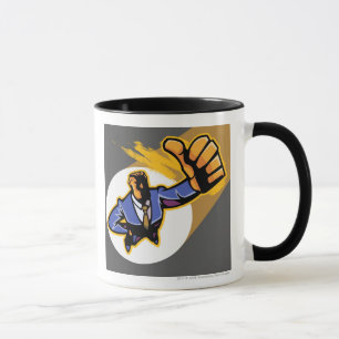 Caneca Retrato do homem novo que mostra os polegares