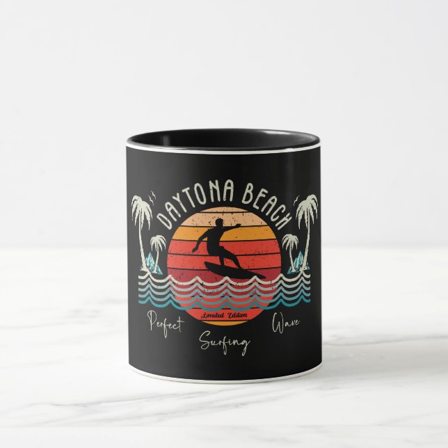 Caneca Retro Daytona Beach Surfing (Centro)