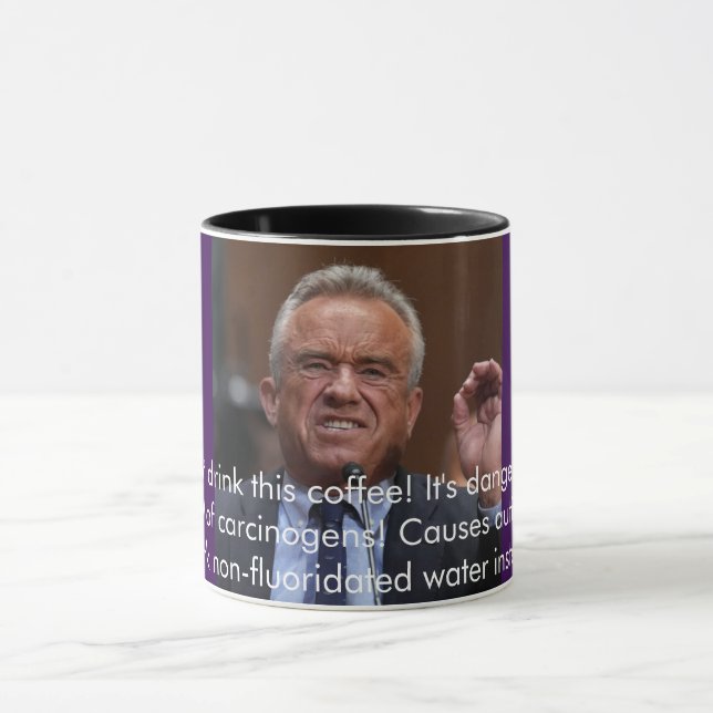 Caneca RFK Diz: Não Beba Este Café!  (Centro)