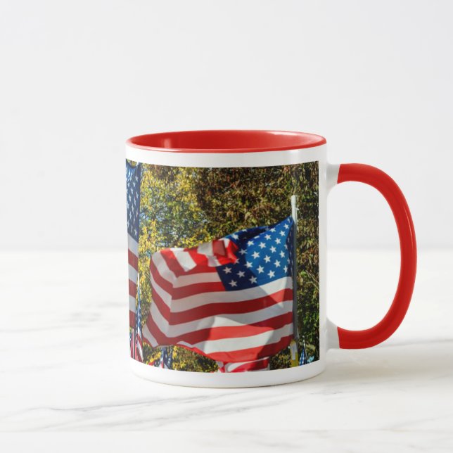 Caneca Riverdale, Nova York, EUA. País do vinho (Direita)