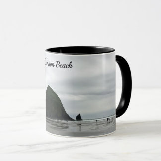 Caneca Rocha do monte de feno da praia do canhão da costa