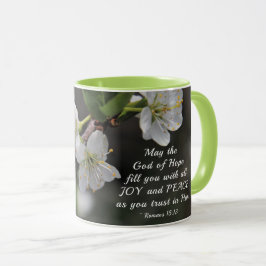 Caneca Romanos 15:13 Deus da Esperança Flores Brancas