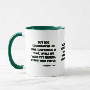 Caneca Romanos 5:8 Escritura de Bíblia KJV Dois Toneladas
