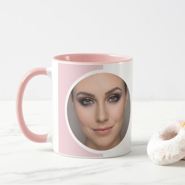 Caneca Rosa Bege Branco Foto MUA  Café Elegante  (Com Donut)