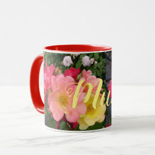 Caneca Rosas Florais de Rosa Amarelo-Vermelho