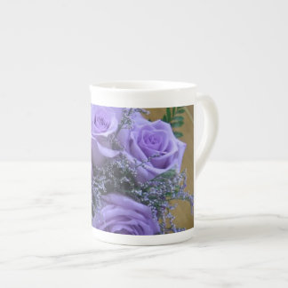 Caneca roxa dos rosas