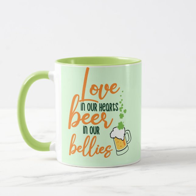 Caneca Rua de Amar e Cerveja. Diversão do Dia de Patrick- (Esquerda)
