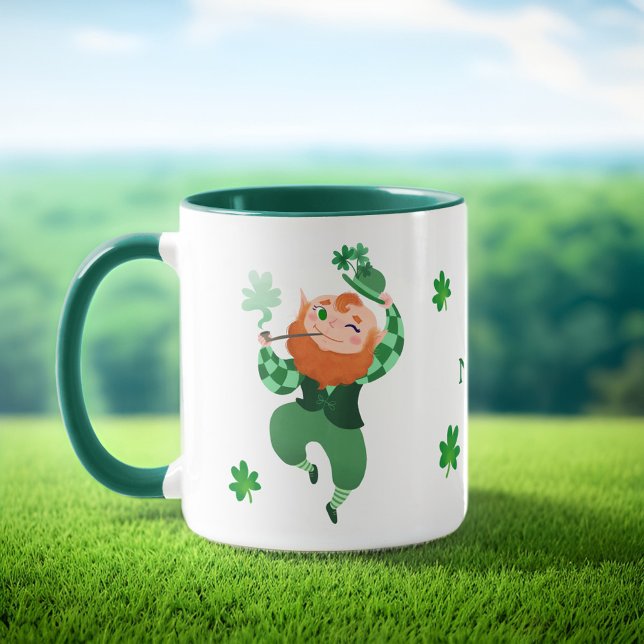 Caneca Rua, dia de Patrick, o Leprechaun fofo personaliza (Criador carregado)