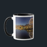 Caneca Science World e CBD refletidos em False Creek,<br><div class="desc">COPYRIGHT David Wall / DanitaDelimont.com| CN02 DWA0002.jpg| Science World e CBD refletidos em False Creek,  Vancouver,  British Columbia,  Canadá</div>