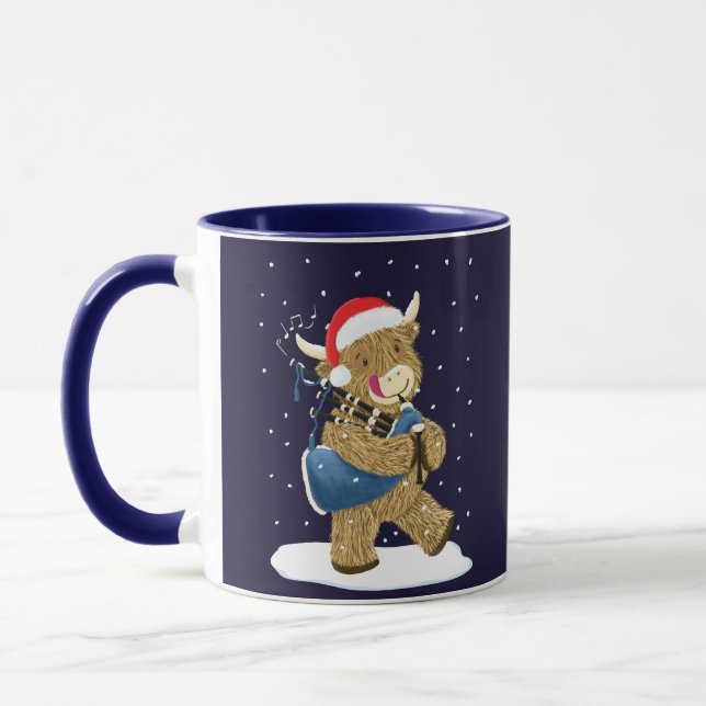 Caneca Scottish Highland Cow Christmas Piper (Esquerda)