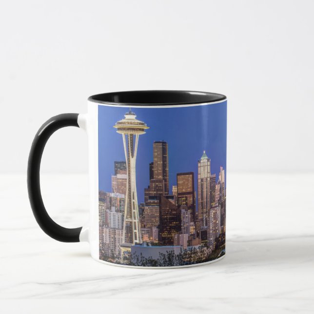 Caneca Seattle, Downtown e Mt. Rainier ao Crepúsculo (Esquerda)