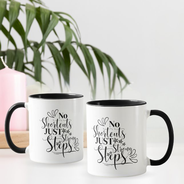 Caneca Sem Atalhos Apenas Passos Fortes Mug (Criador carregado)