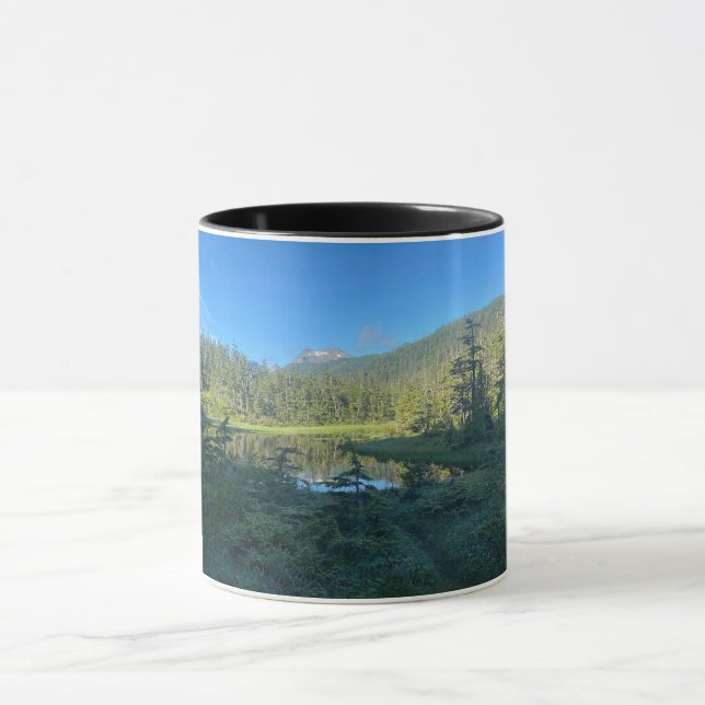 Caneca Serene Alaska Lake e Forest Mug (Centro)