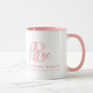 Caneca Significado do nome Bree e monograma em texto rosa
