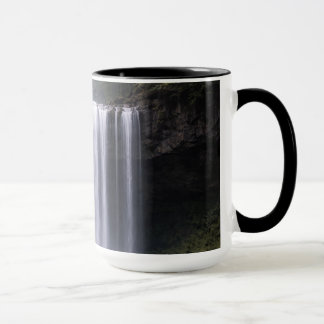 Caneca Silent Forest Waterfall – Calm Nature Landscape