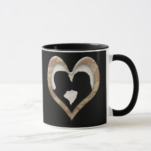 Caneca Silhueta de Casal Beijando (Coração Camuflado)