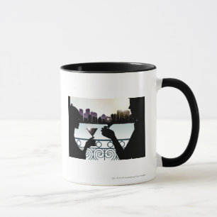 Caneca Silhueta de um casal que brinda vidros de martini