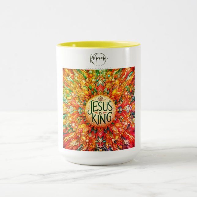 Caneca "Sip in Faith: Jesus é o Rei Café Mug" (Centro)