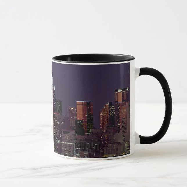 Caneca Skyline de Dallas na noite (Direita)