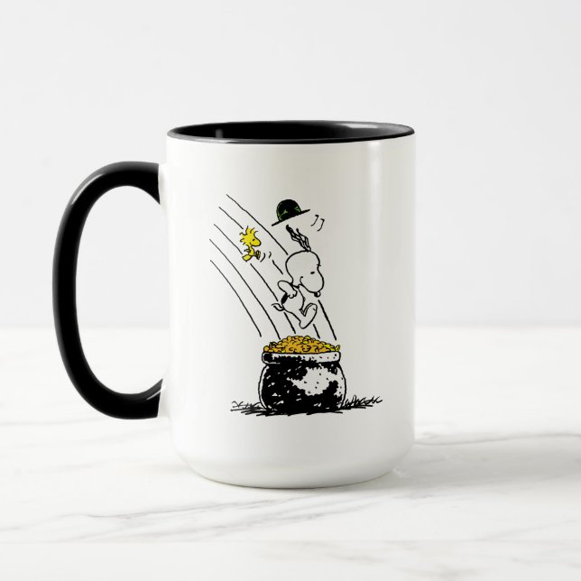 Caneca Snoopy pulando em Pote de Dourado (Esquerda)