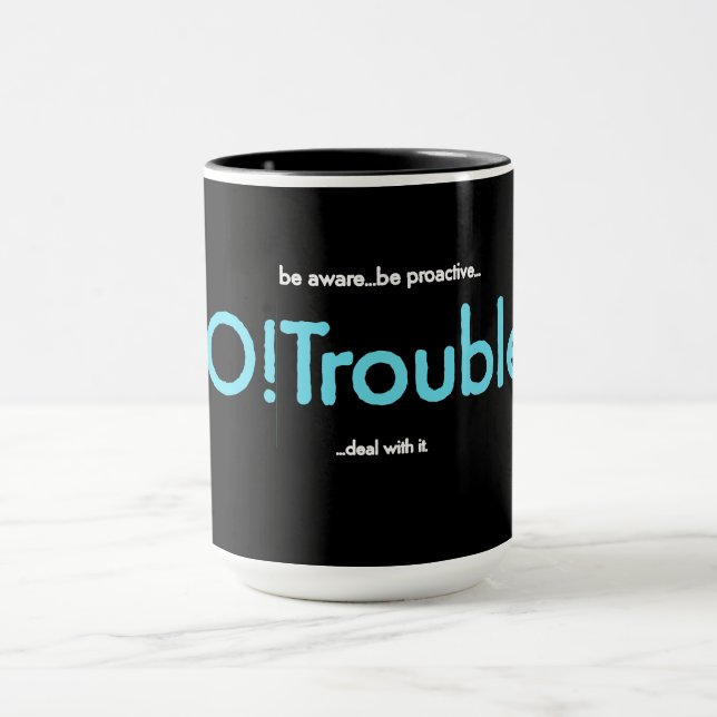 Caneca SO!Problema. ...lida com isso. (Centro)