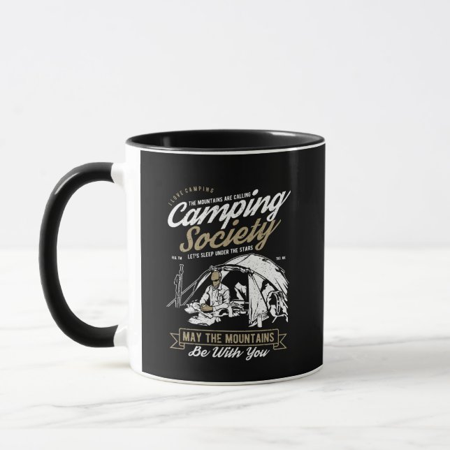 Caneca Sociedade de Acampamento Que as Montanhas Estejam  (Esquerda)