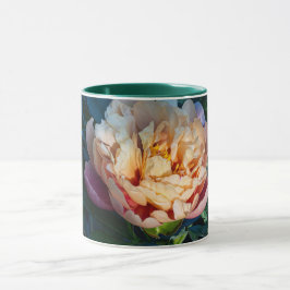 Caneca Soft Splendor: Fotografia de Peach Peony