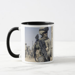 Caneca Soldado armado com um MK-48