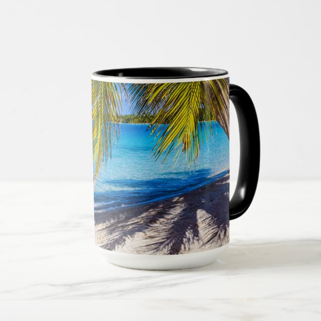 Caneca Sombras na praia (Frente Esquerda)