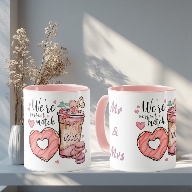 Caneca Somos Casal Perfeito Sr e Sra Casal Romântico Dive (We're Perfect Match Mr & Mrs Couple Romantic Funky Mug)
