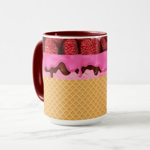 Caneca Sorvete de Morango com Casquinha de Waffle