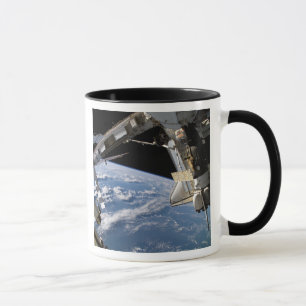 Caneca Space Shuttle Atlantis e uma espaçonave Soyuz