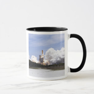 Caneca Space Shuttle Atlantis levanta 27
