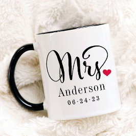 Caneca Sra. Elegante Coração Script Monograma Personaliza