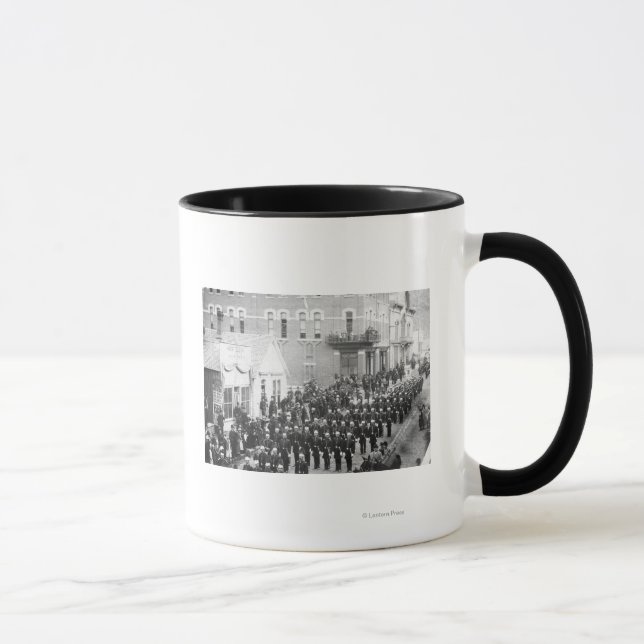 Caneca Street Parade em Deadwood, SD Photoshop (Direita)