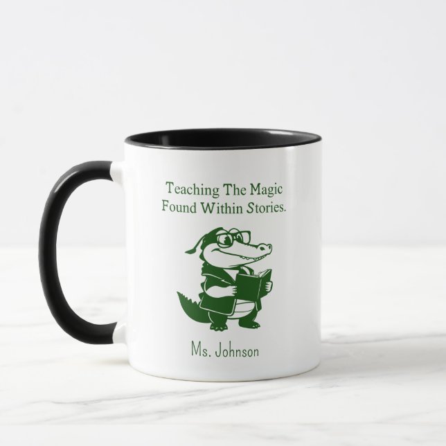 Caneca Teaching Magic of Stories English Educator Design (Esquerda)