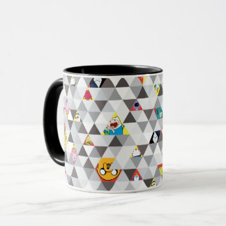 Caneca Tempo de Aventura | Padrão de caráter triangular