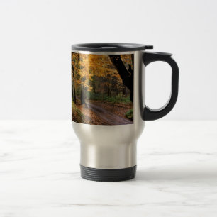 Caneca Térmica A estrada do outono viajou menos