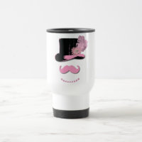 Bigode, chapéu alto, penas, e flor cor-de-rosa