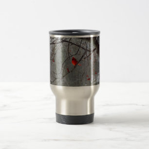 Caneca Térmica Cardeal masculino no inverno
