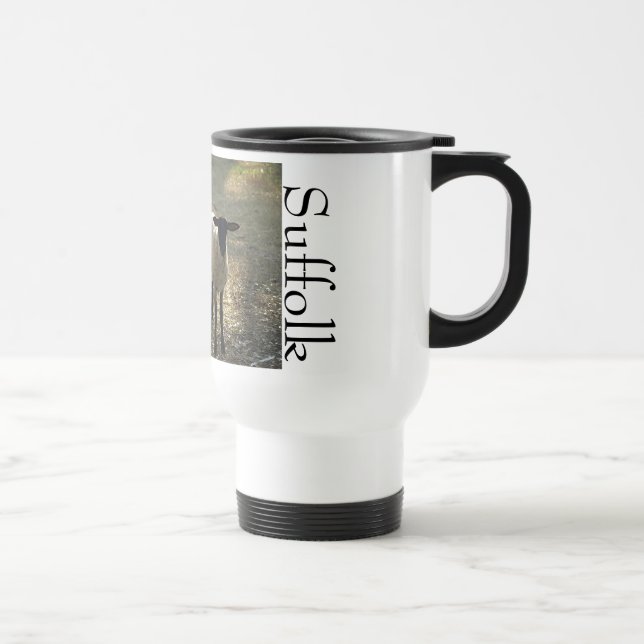 Caneca Térmica Cena pastoral de ovelhas Suffolk à tarde com luz s (Direita)