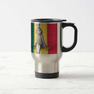 Caneca Térmica Coelho em Cores Rasta: Um Toque de Arte Groovy
