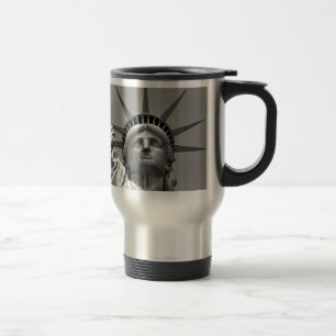 Caneca Térmica Estátua Negra e Branca da Liberdade em Nova Iorque